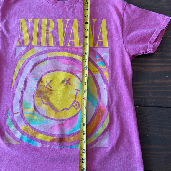 Nirvana Hot Pink Smiley Face Graphic Band Tee, Unisex Size Medium Pre-owned - Picture 9 of 16